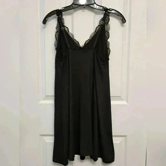 NWOT  Flora Nikrooz Black Chemise Small Lace Microfiber Nightie Pajama Nightgown - Picture 11 of 12